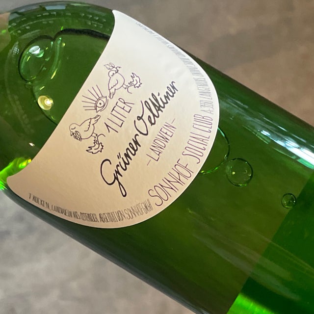パーティを彩るご馳走や White Wine | Mannys Wine Shop ワイン